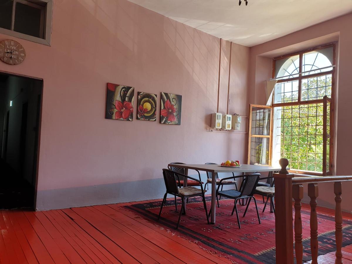 Barlin Grill&camping Guest house Shkoder