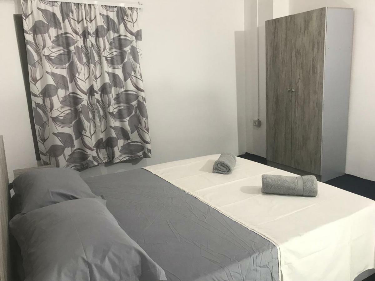 Guest house Barlin Grill&camping